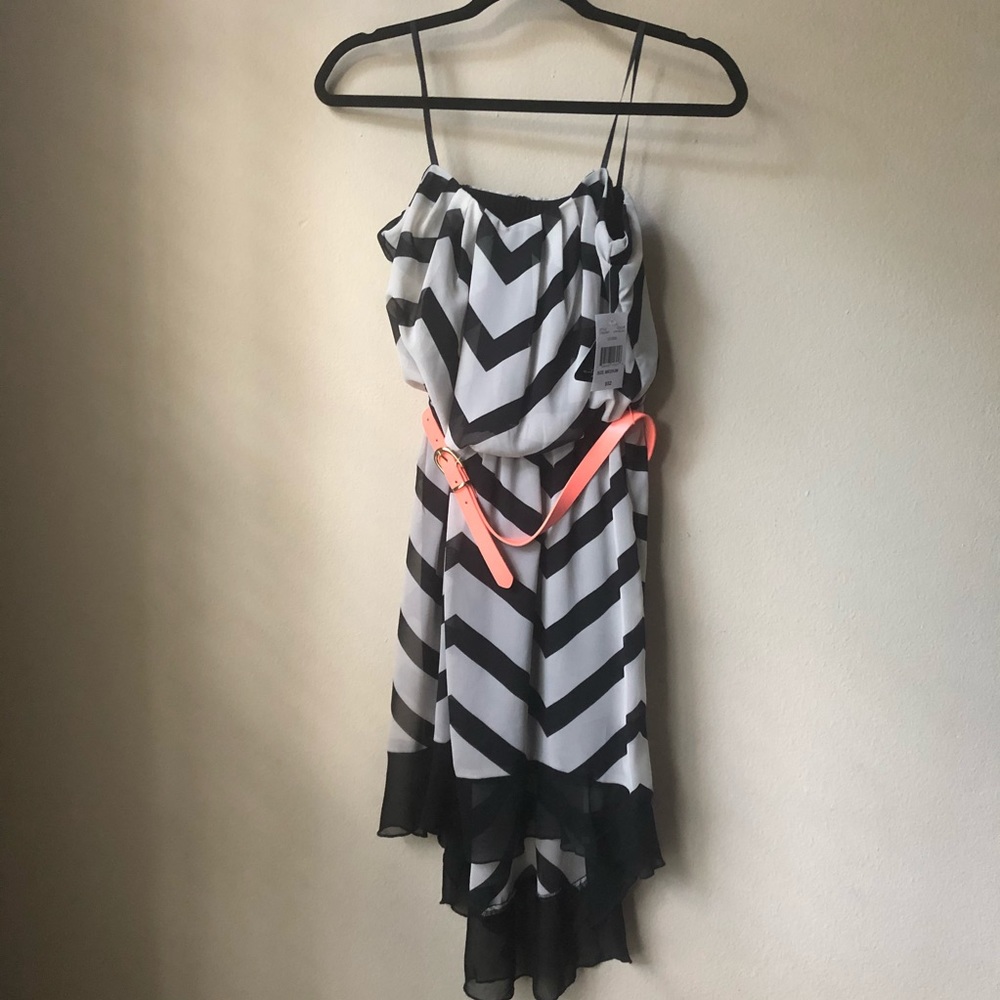 City Triangles Black & White Chevron belted dress
